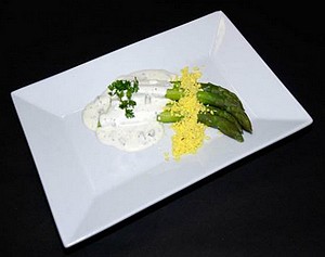 asparagus with mayonnaise as a starter