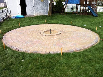 How To Build A Patio And Fire Pit With, How To Lay Pavers For Fire Pit