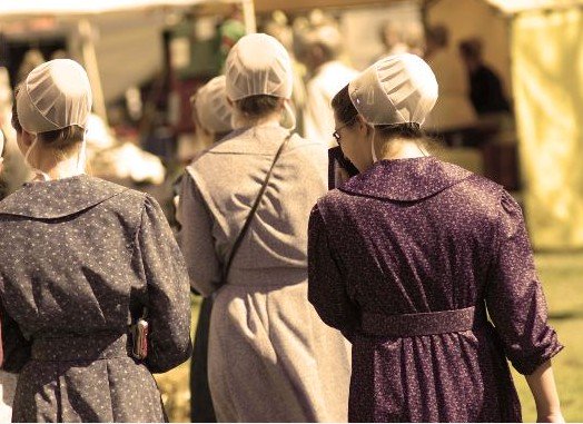 Amish women at an Amish gathering